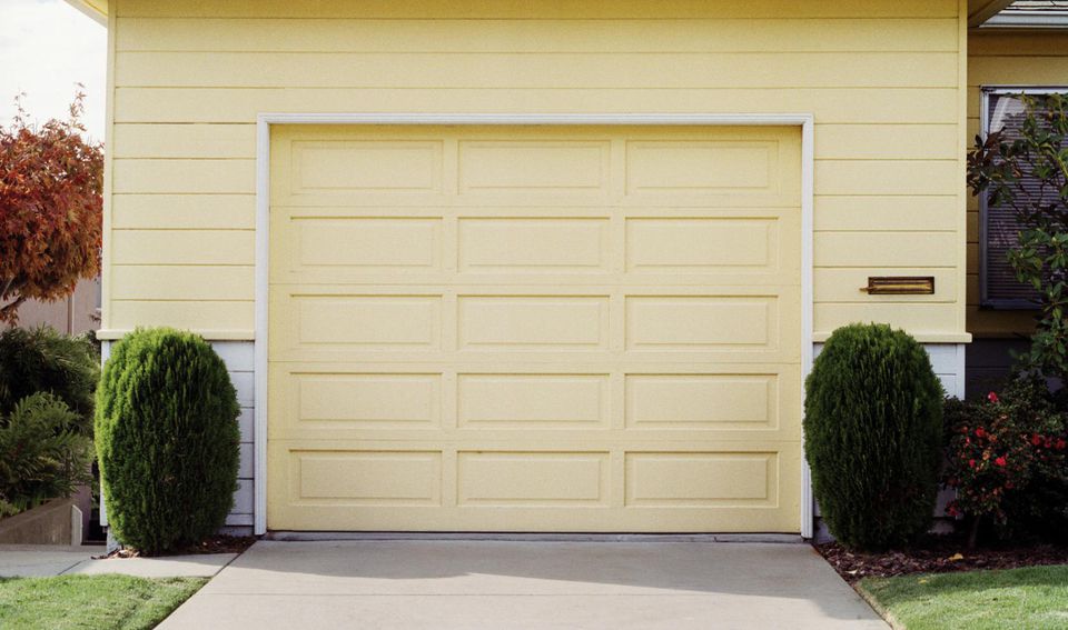 Best garage door repair tips and tricks