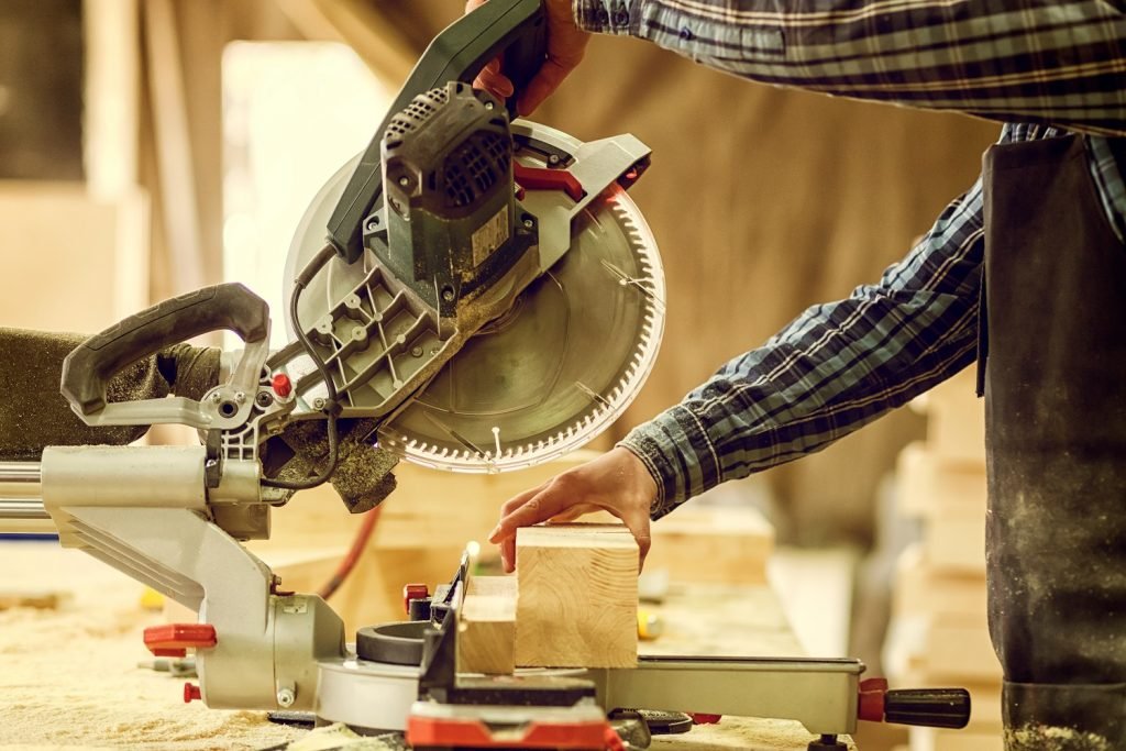 What must you be mindful of before using the best miter saw? | Mandolin
