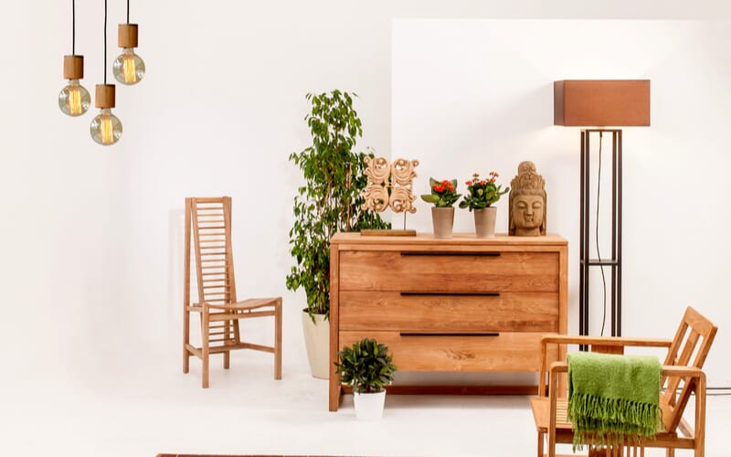 What are the advantages of wooden furniture?